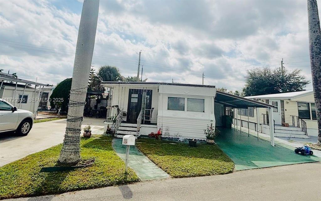 8564 SW 15th Court, Davie FL 33324