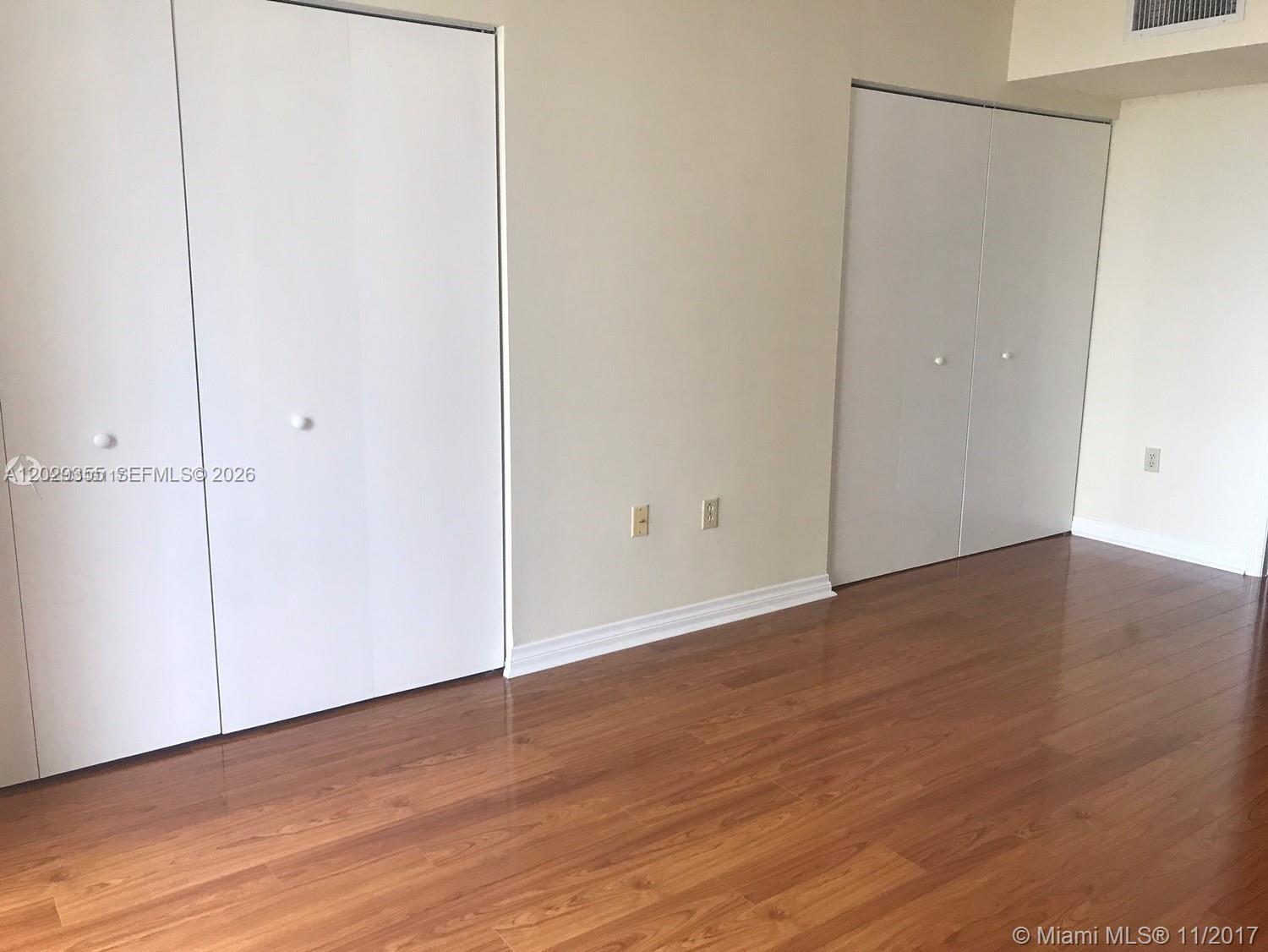 540 Brickell Key Dr # 1122, Miami FL 33131 photo 3