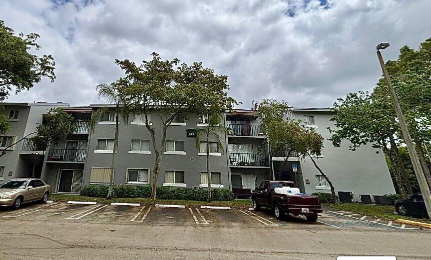 1080 N Benoist Farms Road # 204, West Palm Beach FL 33411