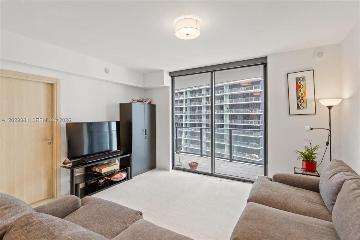 1000 Brickell Plz # 3303, Miami FL 33131 photo 5