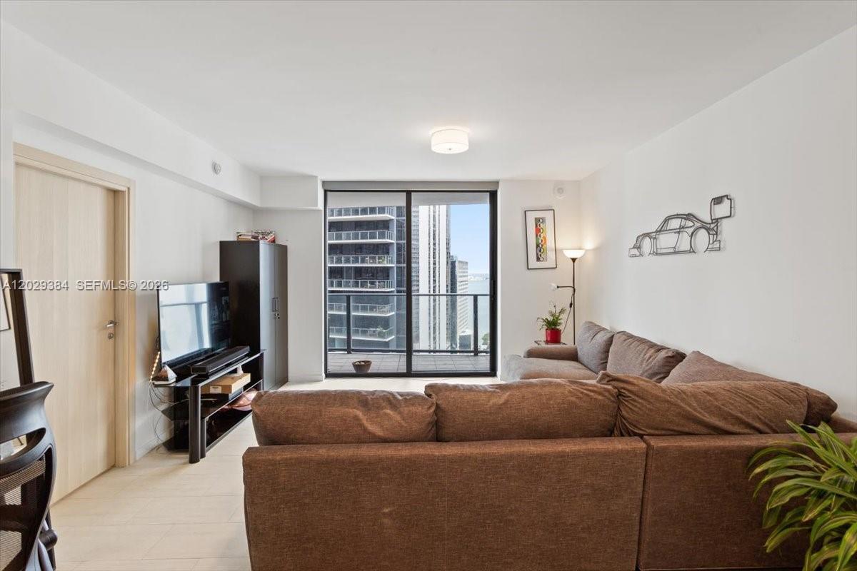 1000 Brickell Plz # 3303, Miami FL 33131 photo 4