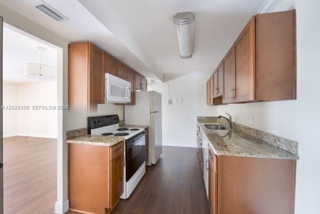 7747 SW 86th St # 402, Miami FL 33143 photo 4