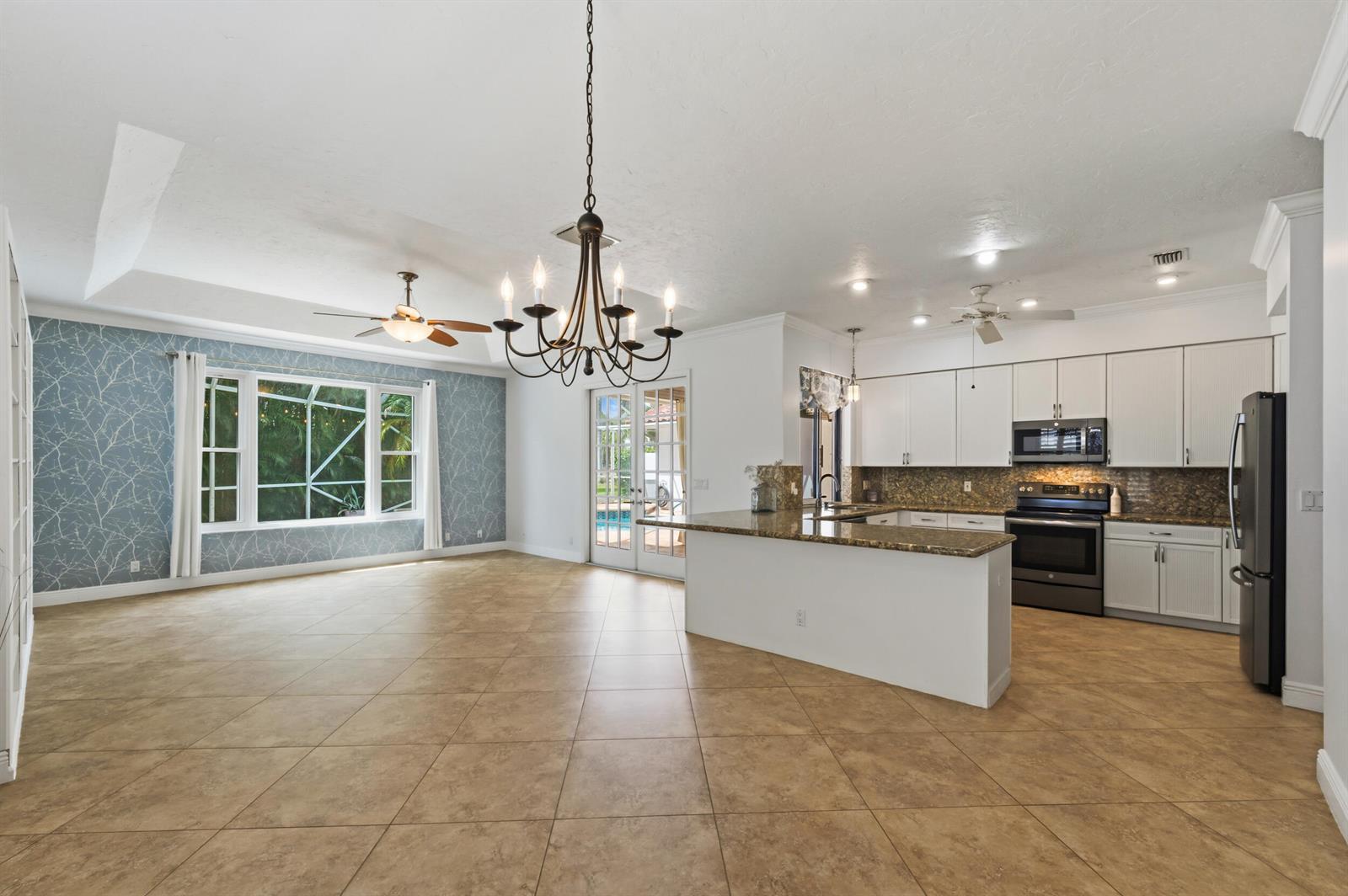 15591 Milan Court, Wellington FL 33414 photo 4
