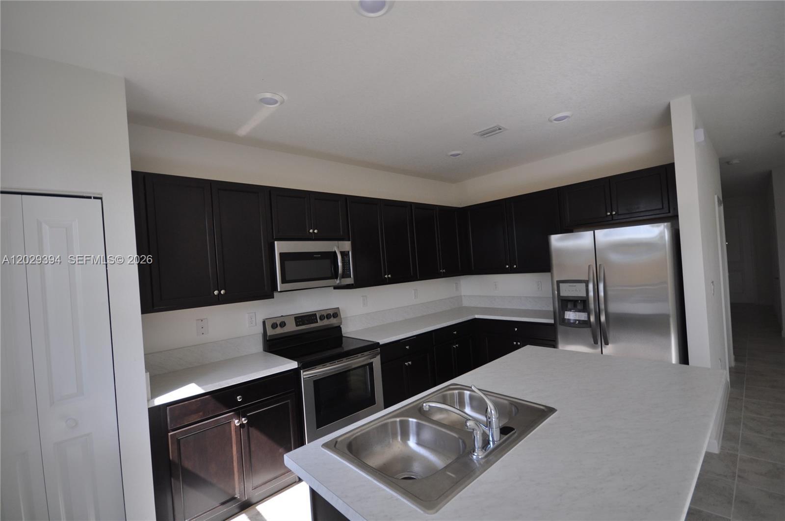 Homestead, FL 33032 photo 5