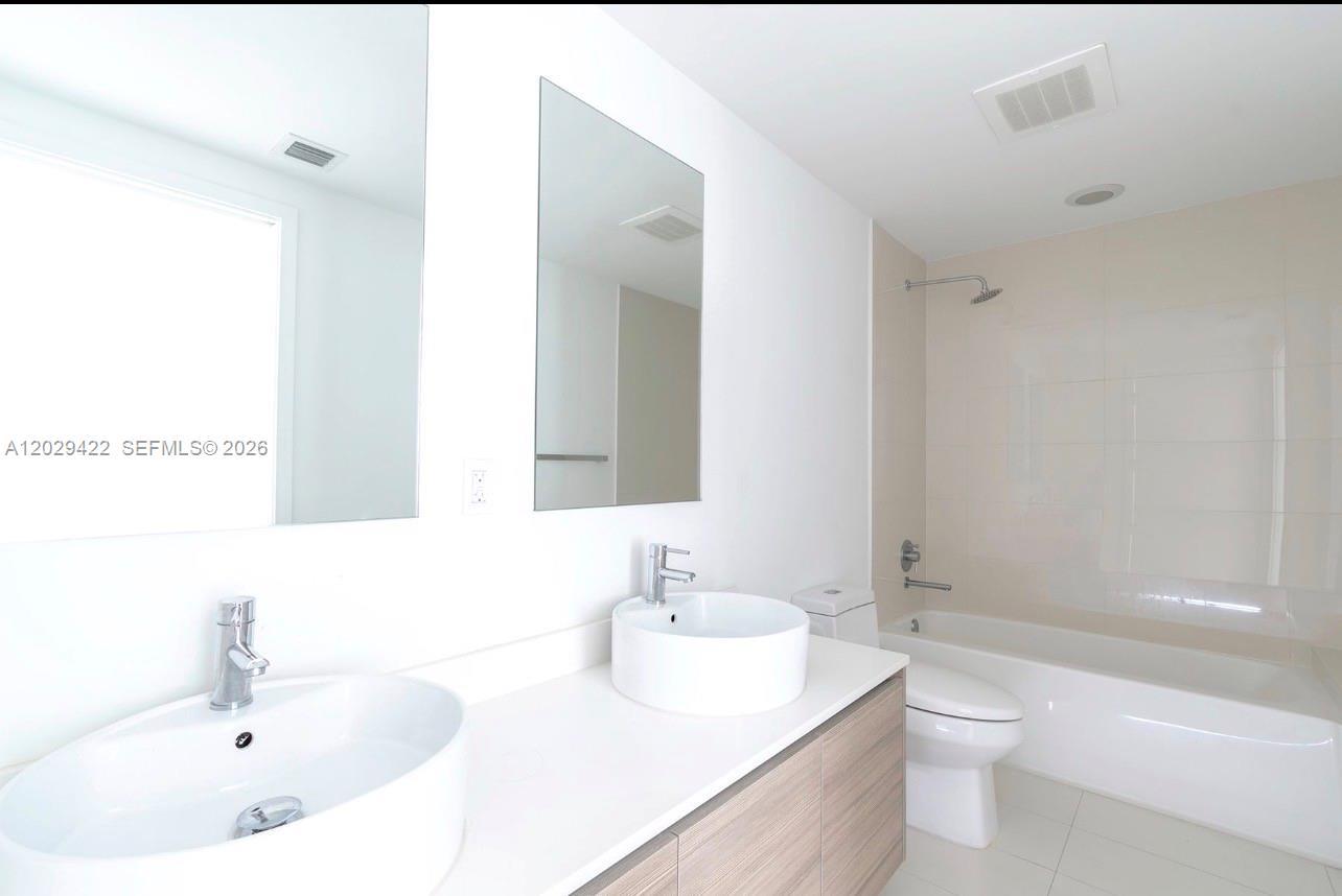 121 NE 34th St # 1412, Miami FL 33137 photo 5