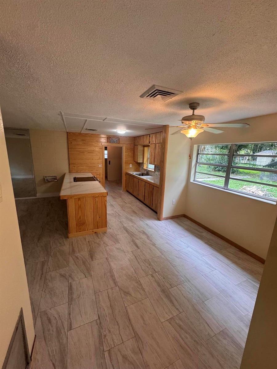 334 Johnston Street, Fort Pierce FL 34982 photo 4
