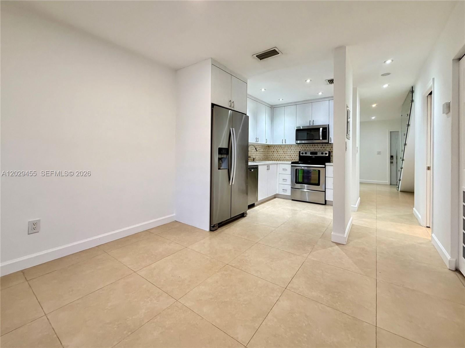 8340 NW 8th St # N4, Miami FL 33126 photo 5