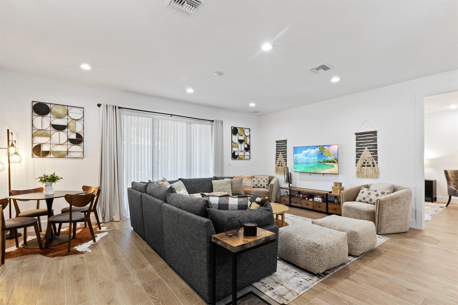 601 SW 3rd Street, Delray Beach FL 33444 photo 4