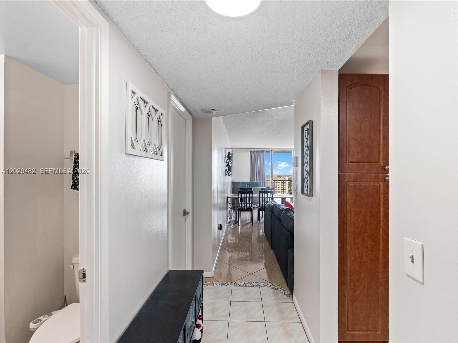 2801 NE 183rd St # 1805W, Aventura FL 33160 photo 3