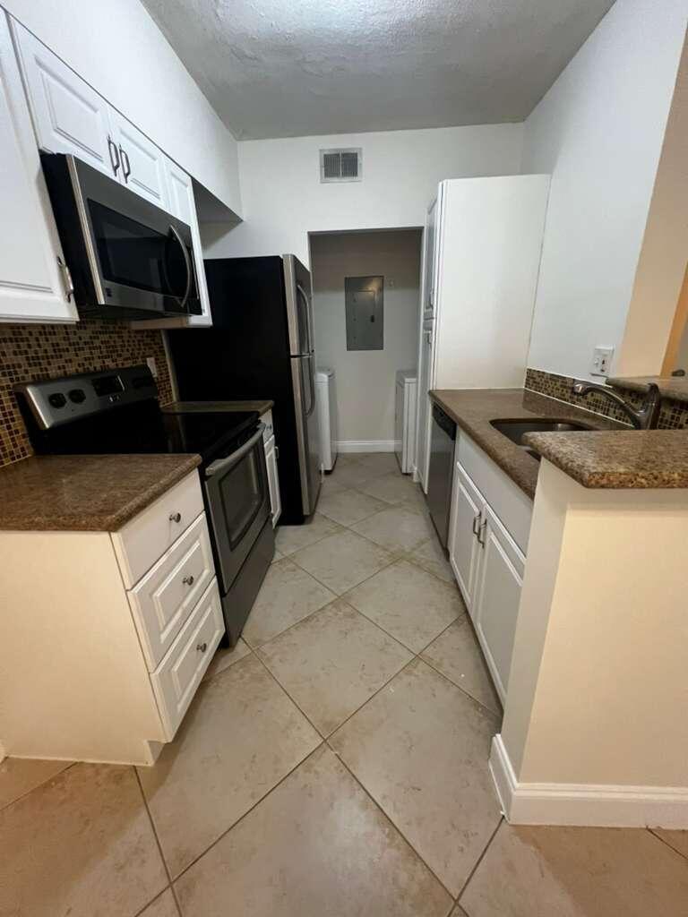 10354 Fox Trail Road S # 1501, West Palm Beach FL 33411