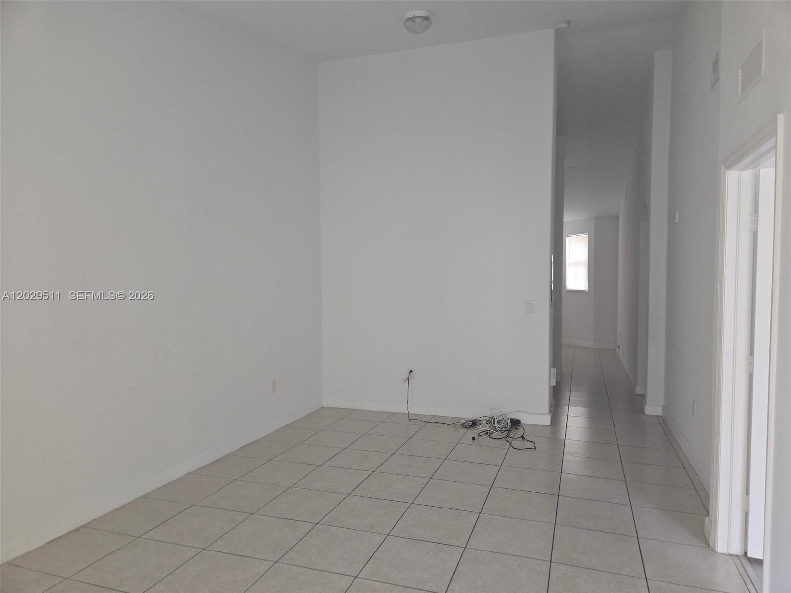 1658 SE 28th Ct # 202, Homestead FL 33035 photo 2