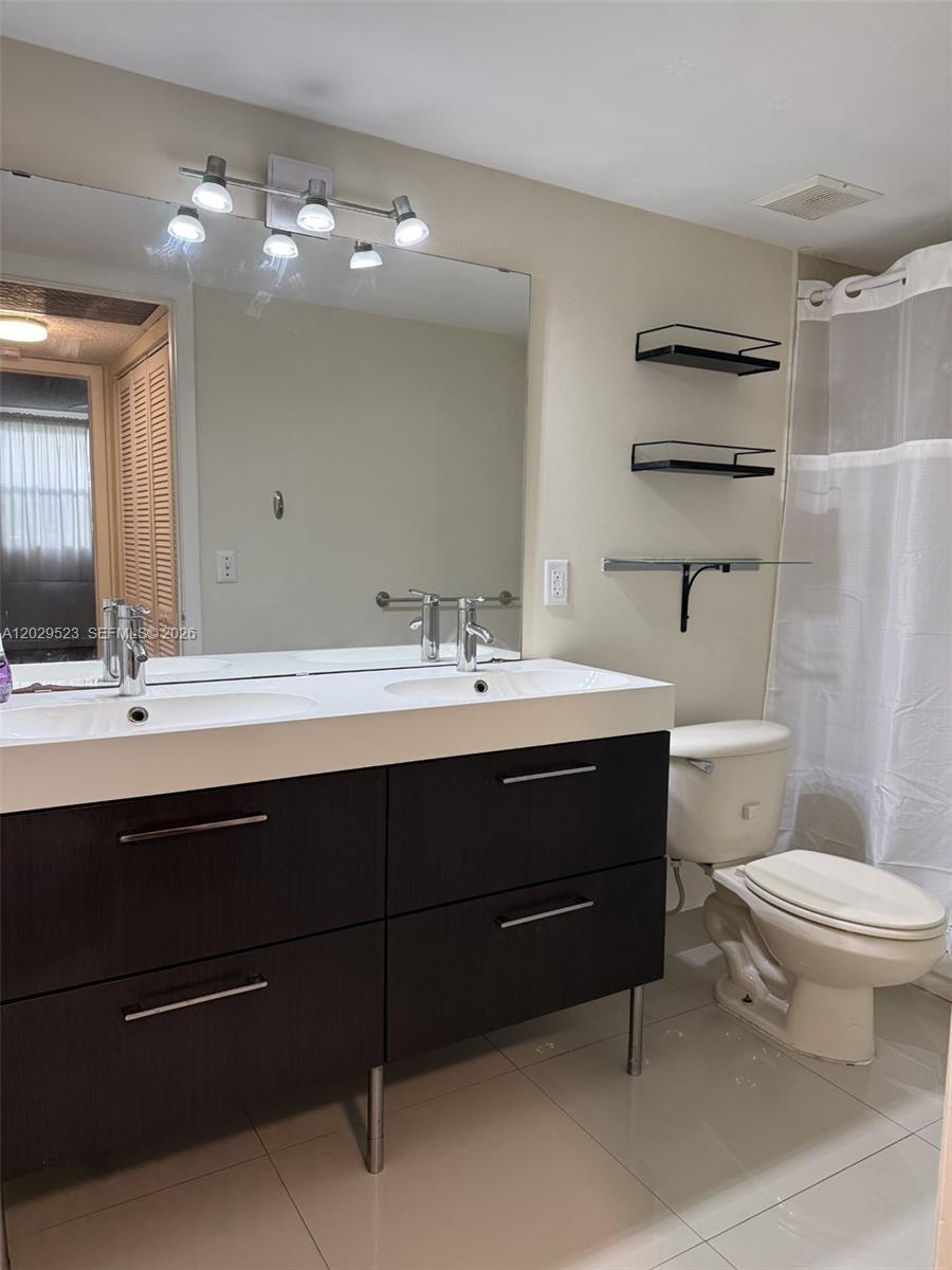 8225 Lake Dr # 107, Doral FL 33166 photo 3