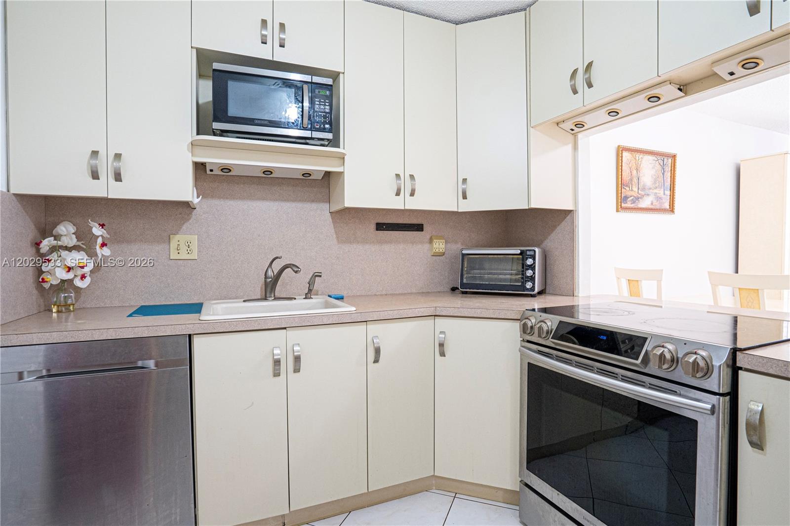 600 Three Islands Blvd # 1416, Hallandale Beach FL 33009 photo 2