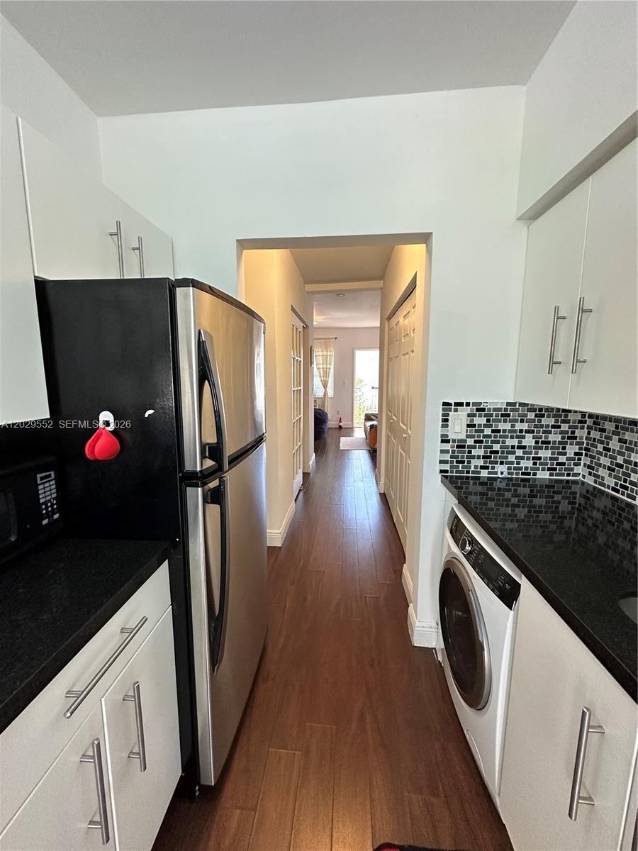911 Meridian Ave # 206, Miami Beach FL 33139 photo 3