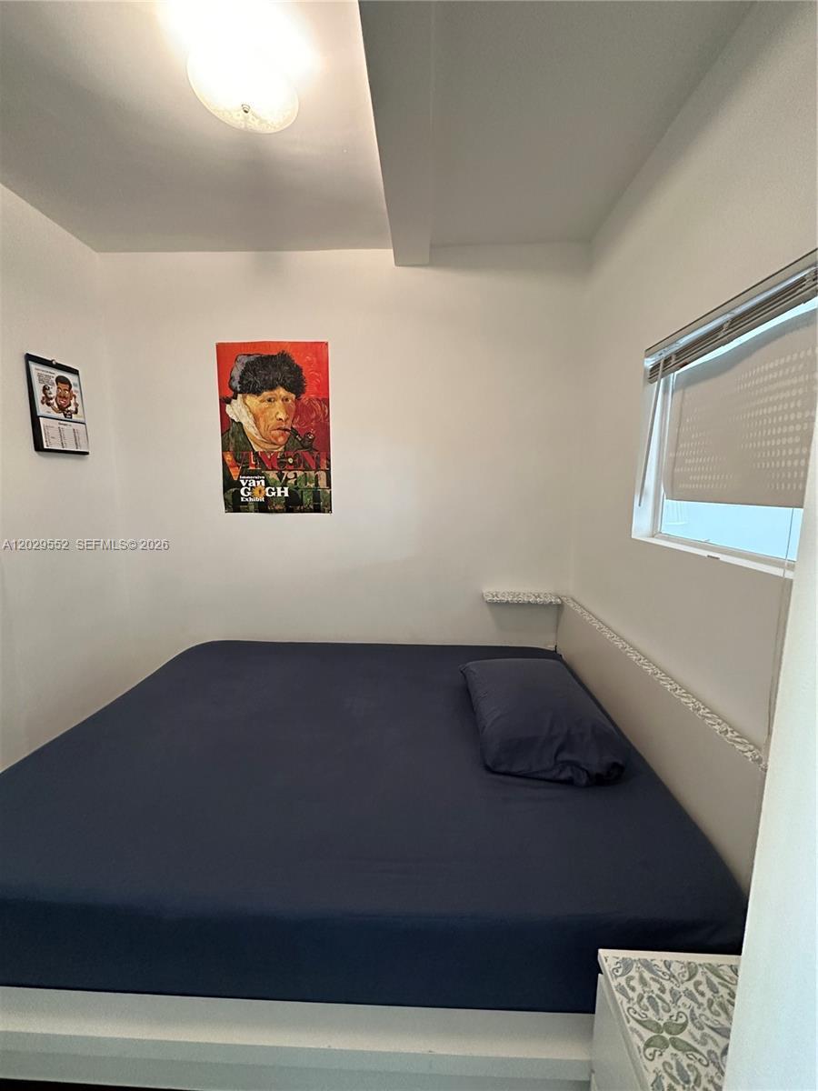 911 Meridian Ave # 206, Miami Beach FL 33139 photo 4