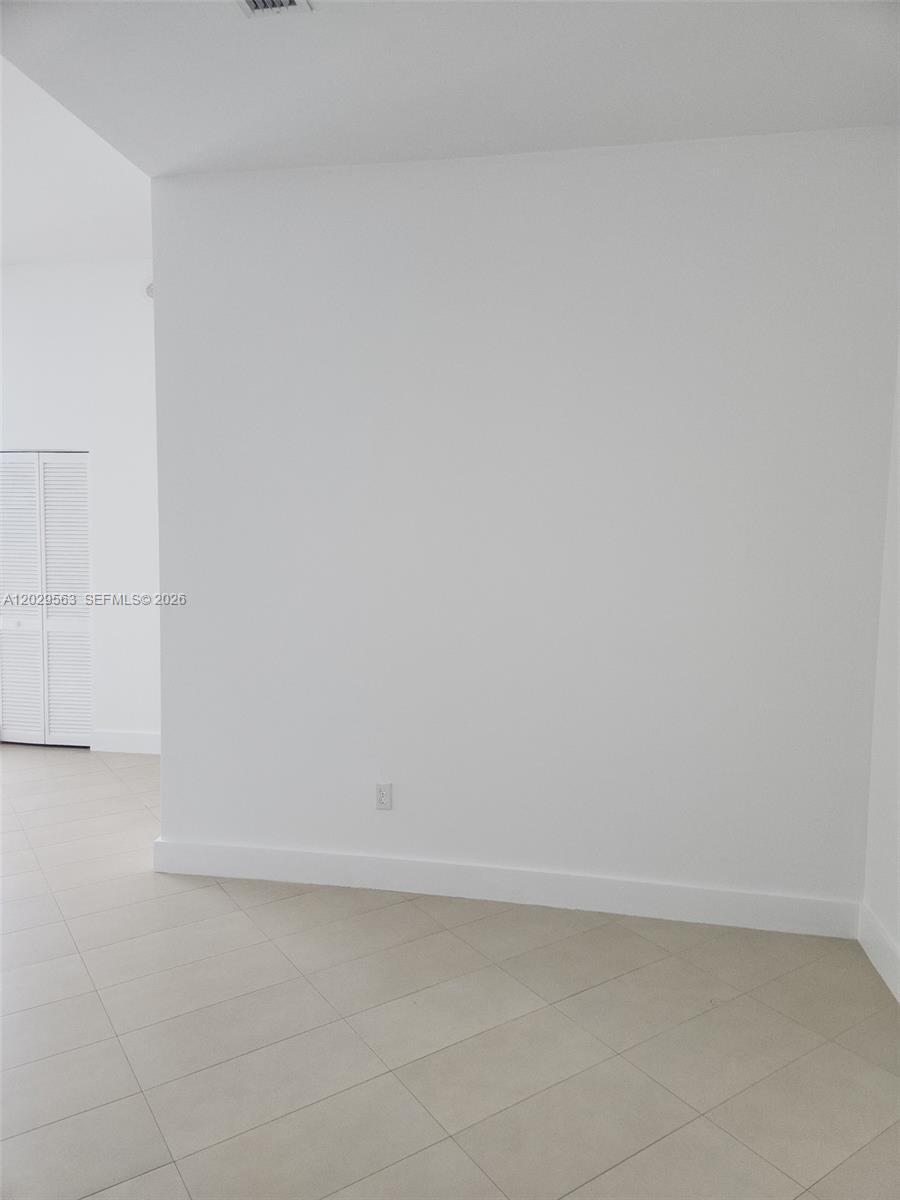 300 S Biscayne Blvd # 3807, Miami FL 33131 photo 5