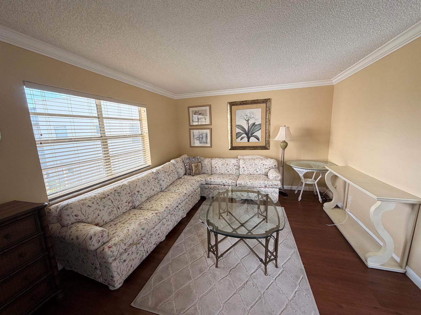 569 Normandy L, Delray Beach FL 33484 photo 2
