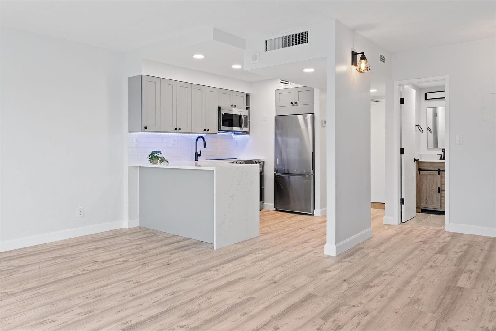 2900 NE 30th Street # 5d, Fort Lauderdale FL 33306 photo 3