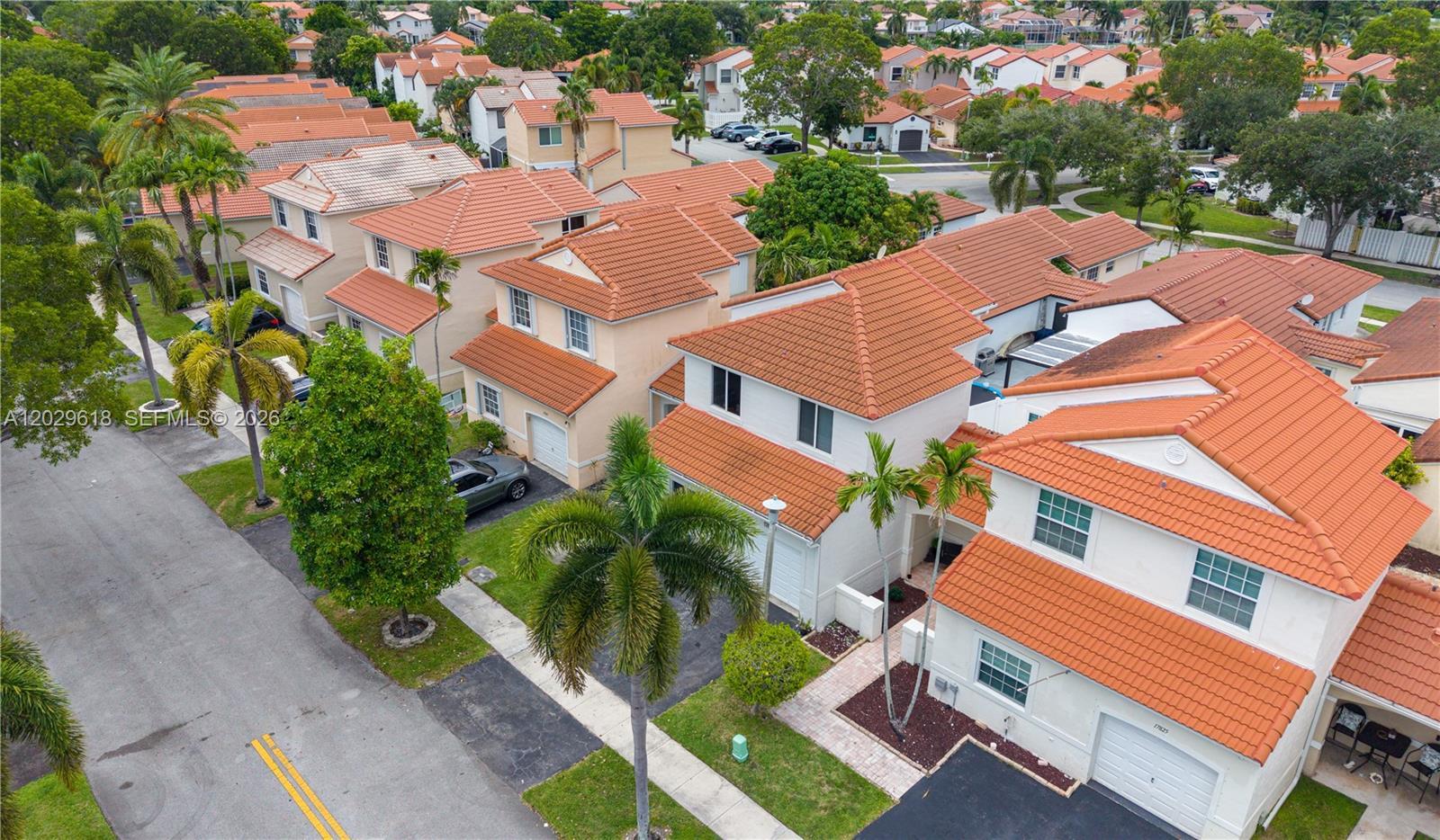 17835 SW 10th Ct, Pembroke Pines FL 33029 photo 4
