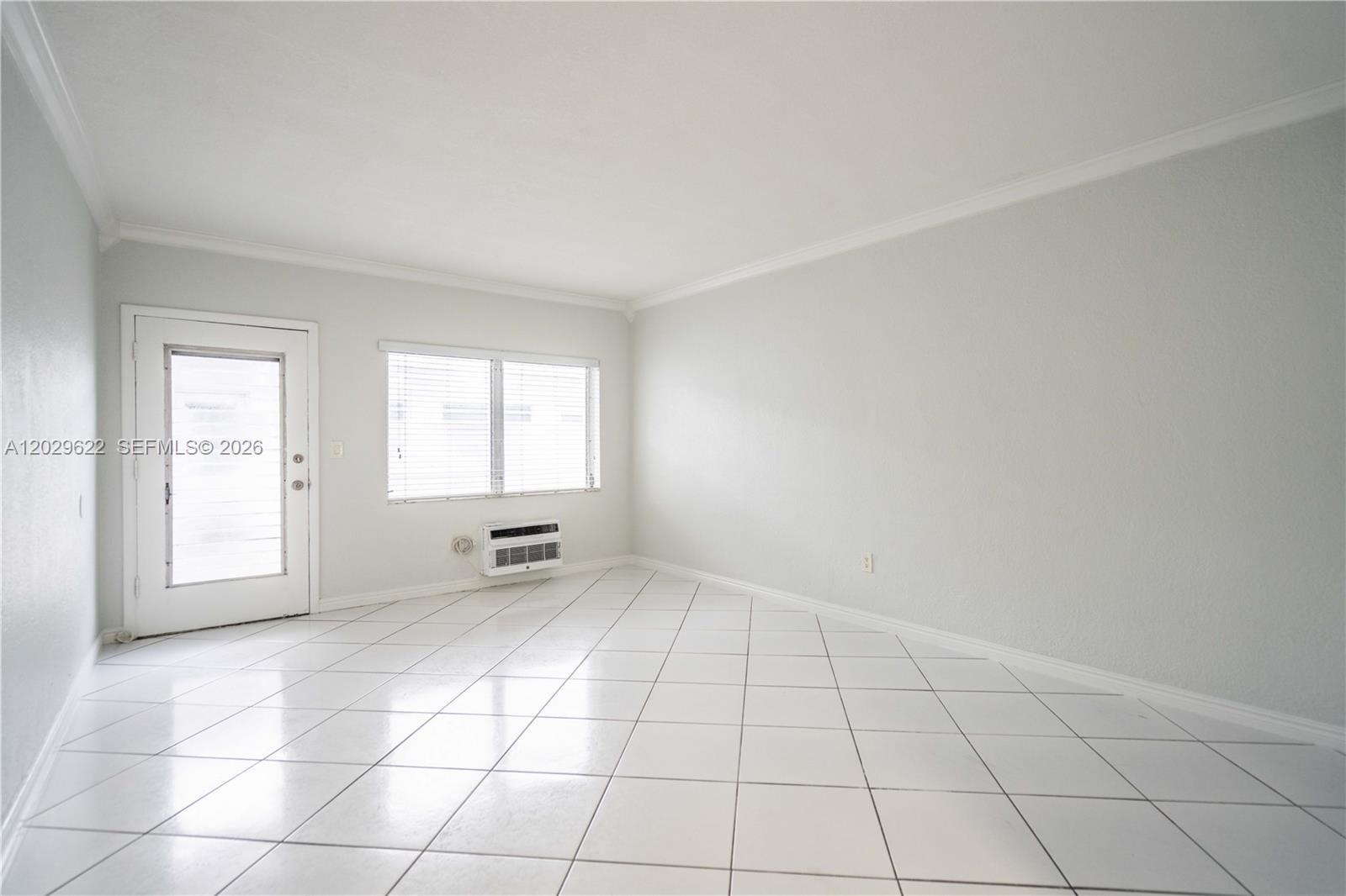 7640 Carlyle Ave # 9B, Miami Beach FL 33141 photo 2