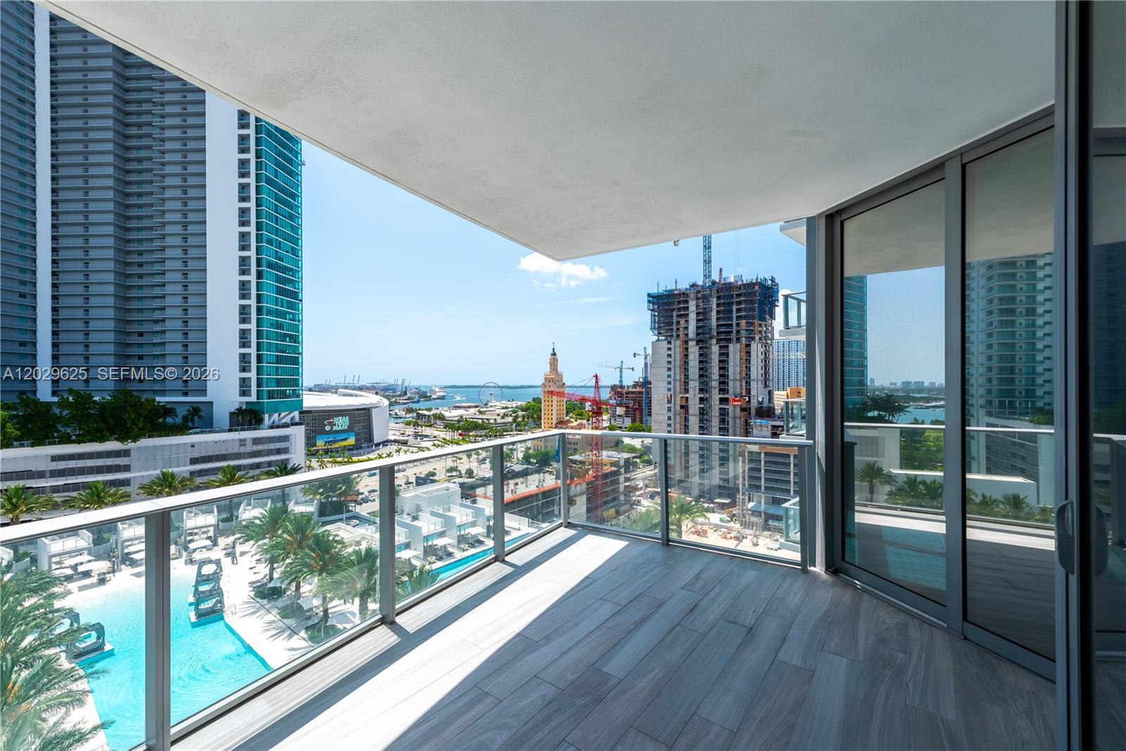 851 NE 1st Ave # 1705, Miami FL 33132 photo 4