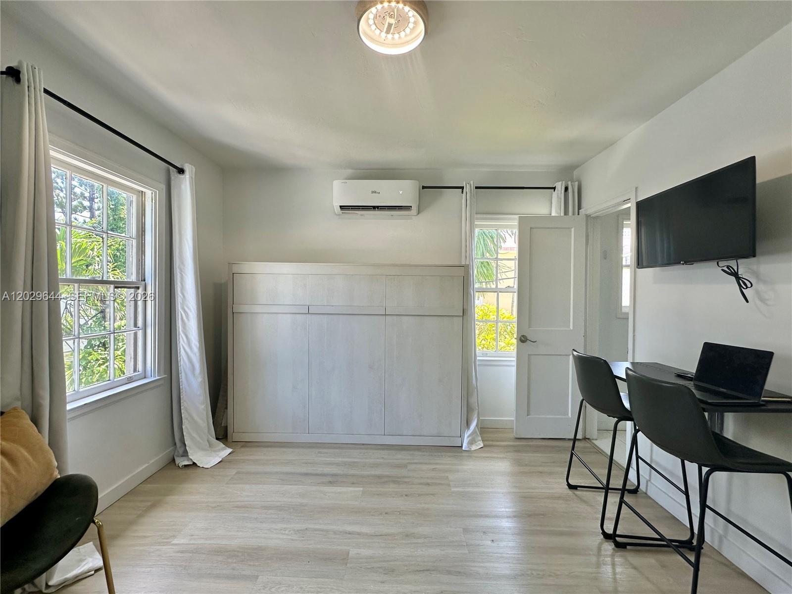 415 75th St # 4A, Miami Beach FL 33141 photo 2