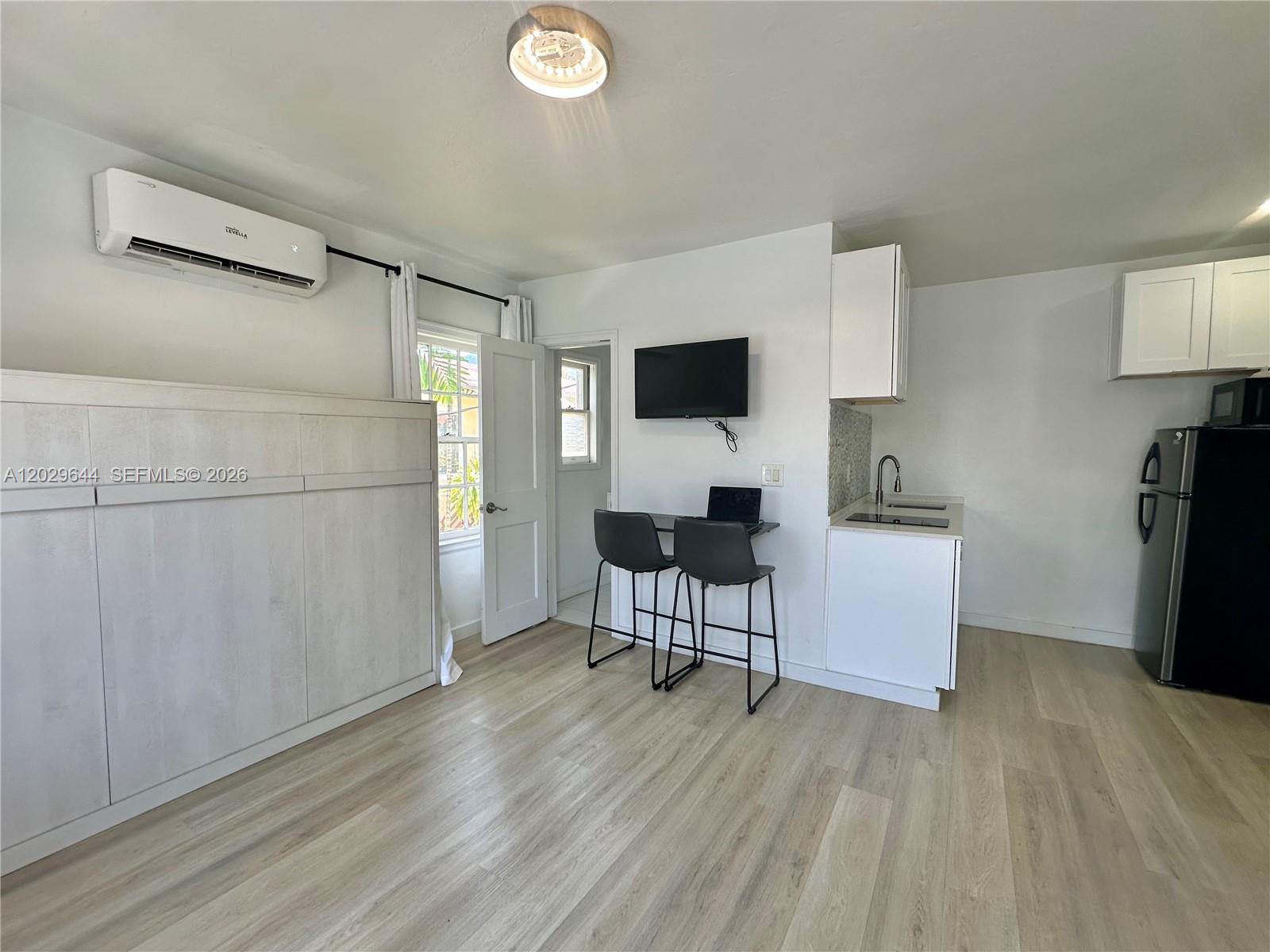 415 75th St # 4A, Miami Beach FL 33141 photo 5
