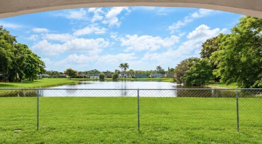 5223 W Canal Cir Circle W, Lake Worth FL 33467 photo 3