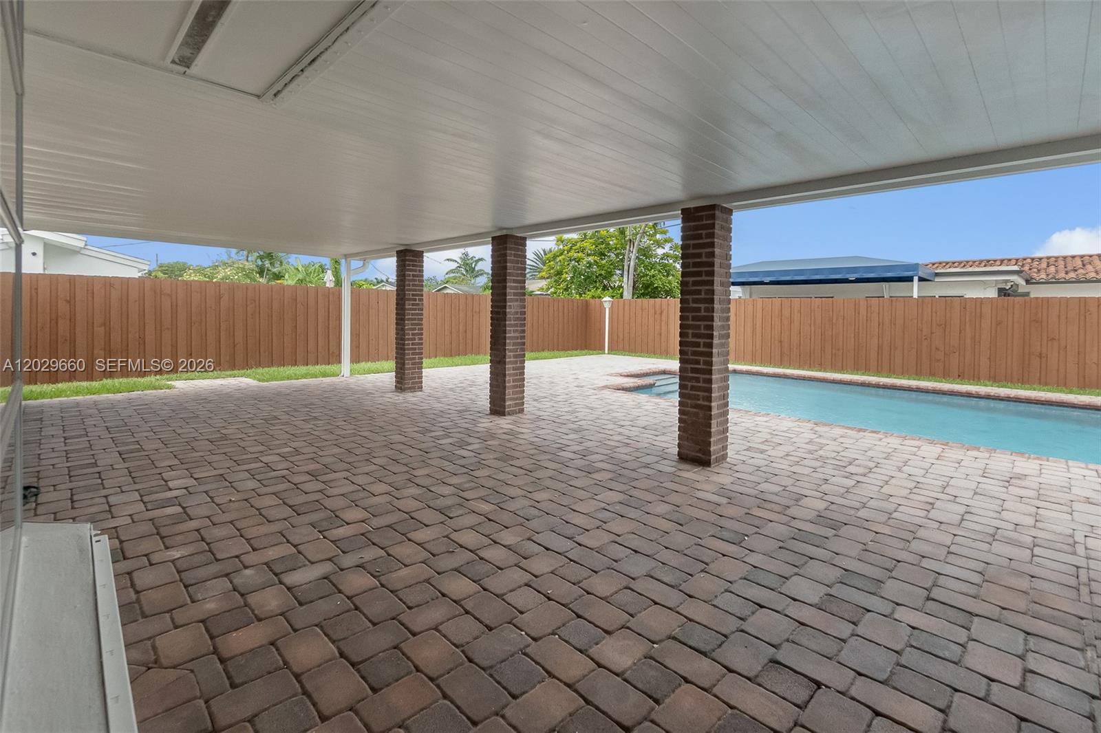5830 SW 89th Ct, Miami FL 33173 photo 3