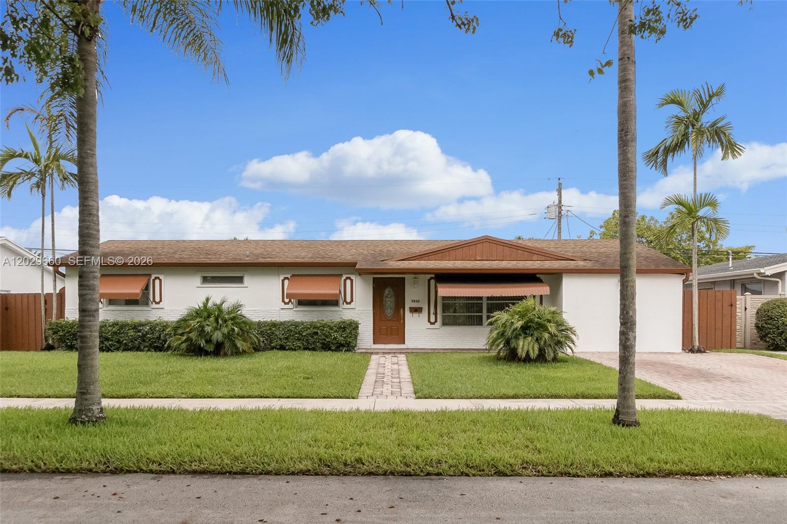 5830 SW 89th Ct, Miami FL 33173