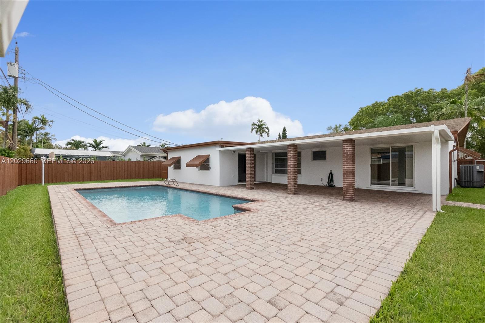 5830 SW 89th Ct, Miami FL 33173 photo 5