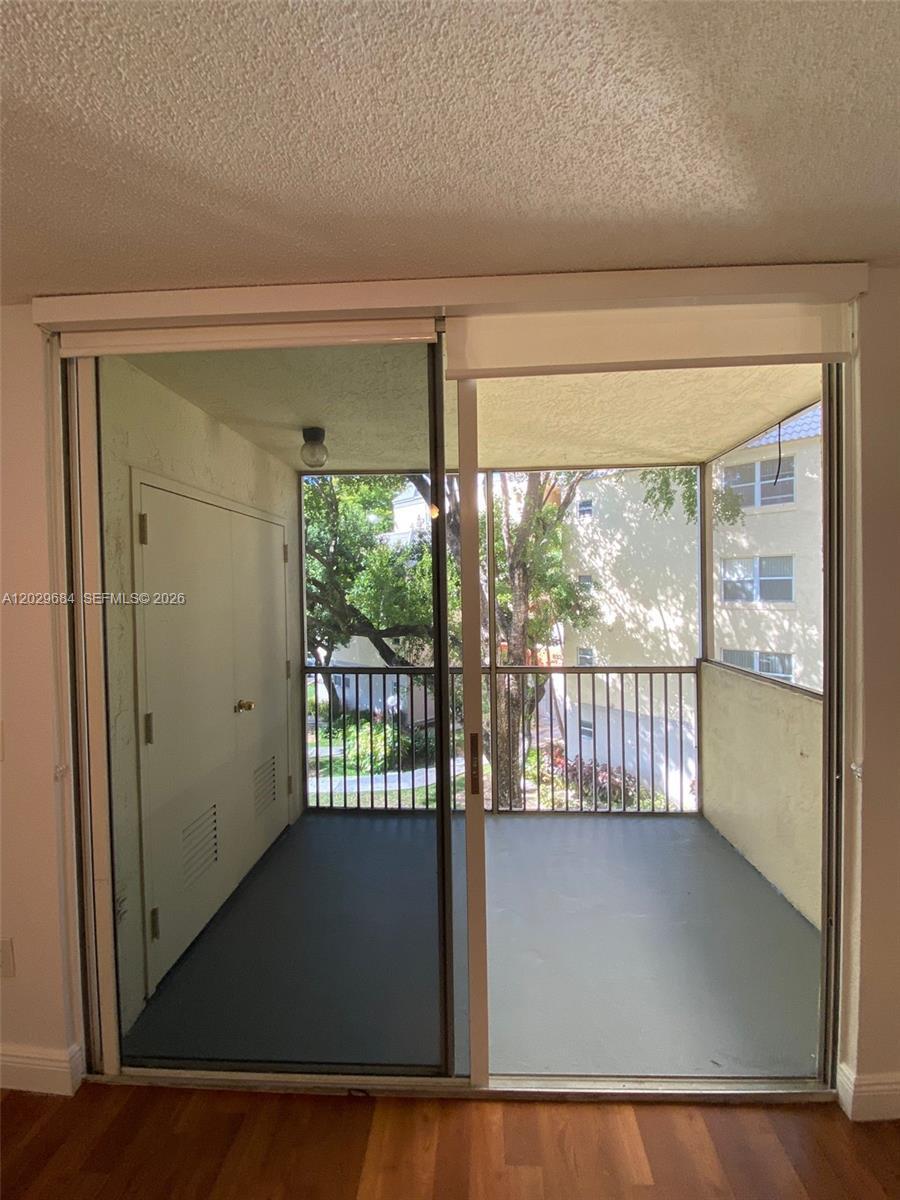 8323 Lake Dr # 302, Doral FL 33166 photo 3