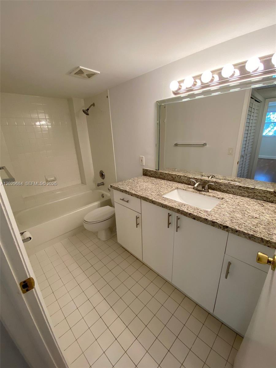 8323 Lake Dr # 302, Doral FL 33166 photo 5