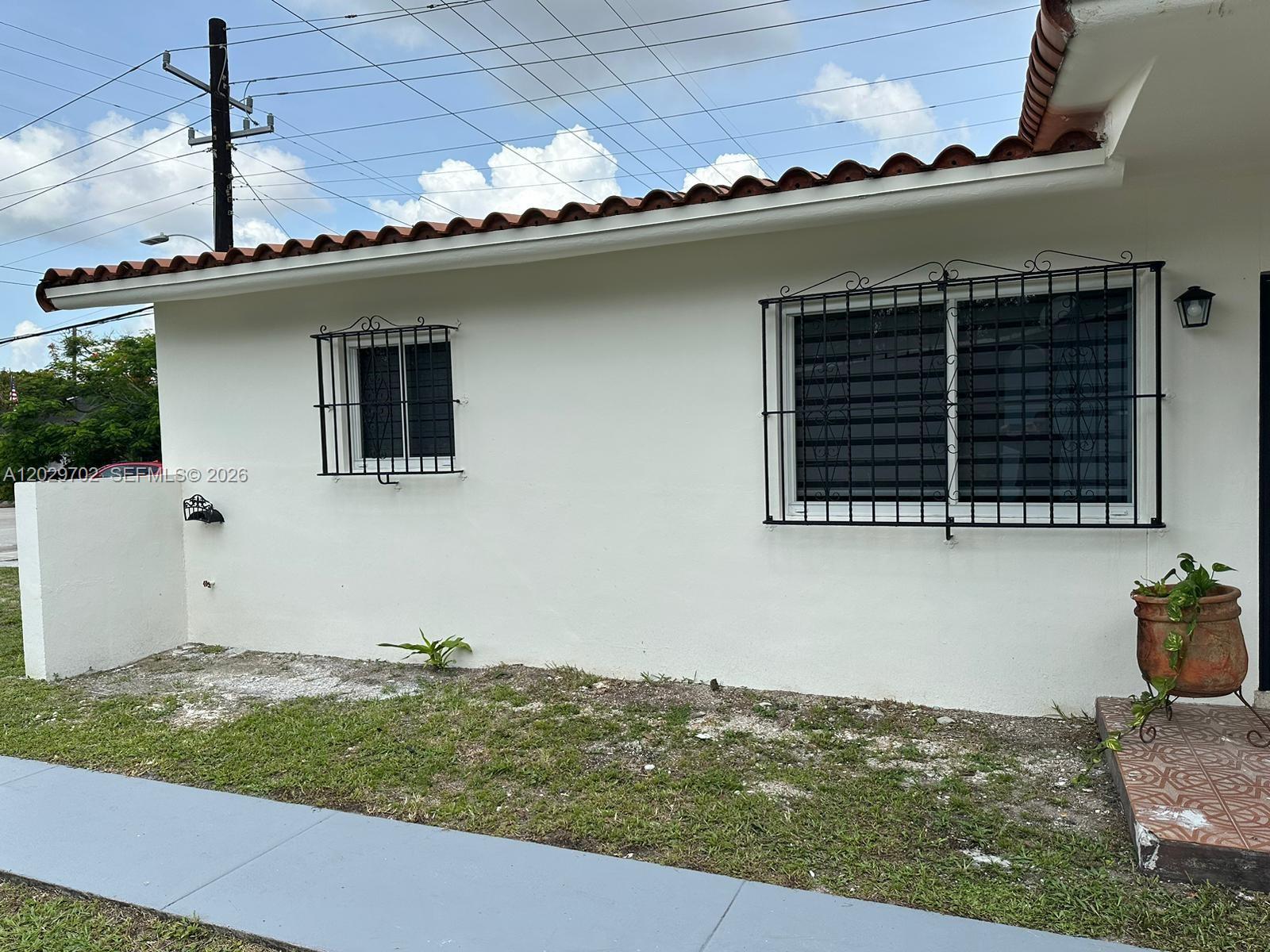 7073 SW 4th St # 1, Miami FL 33144 photo 4