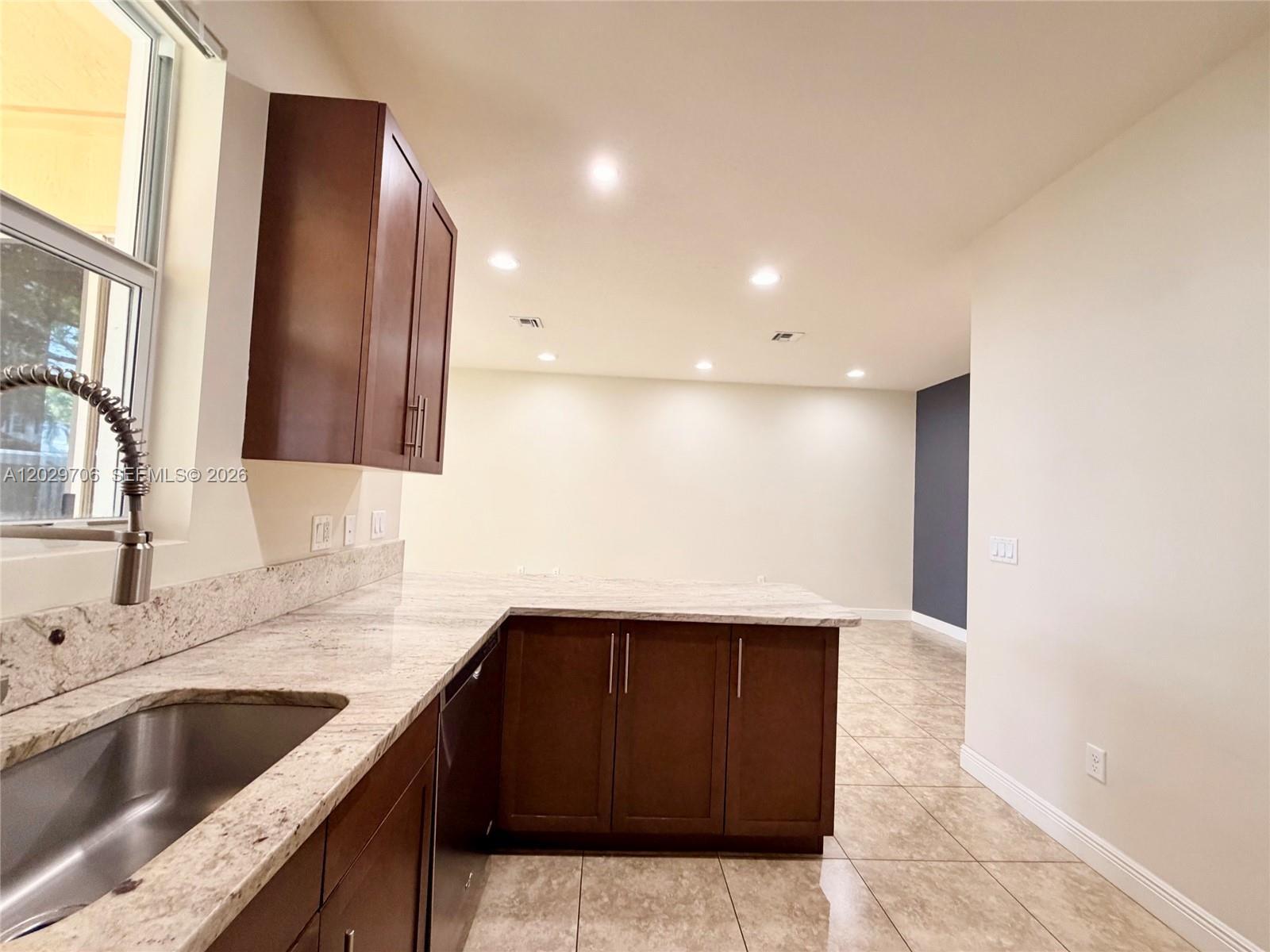 6950 Long Pine Cir # 6950, Coconut Creek FL 33073 photo 4