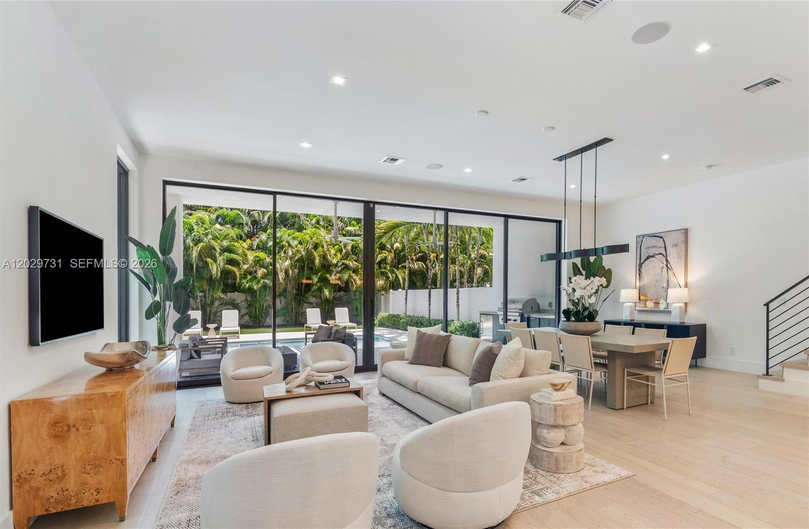 907 Witherspoon Ln, Delray Beach FL 33483