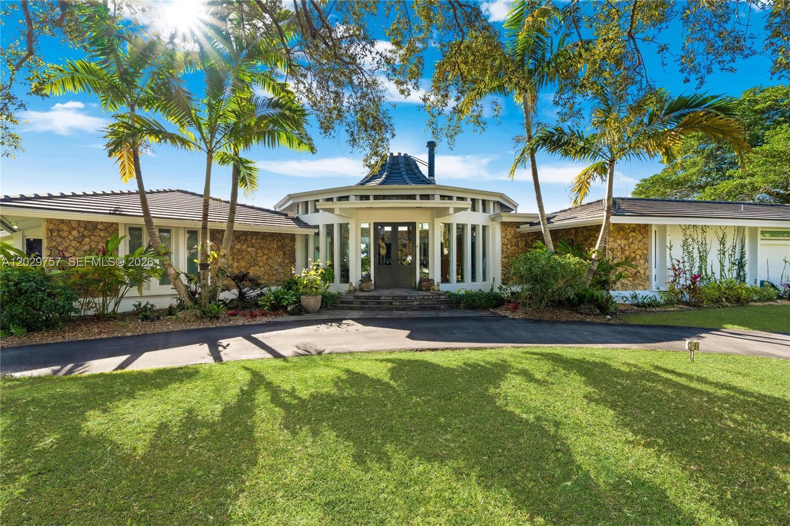 13300 SW 69th Ave, Pinecrest FL 33156 photo 2