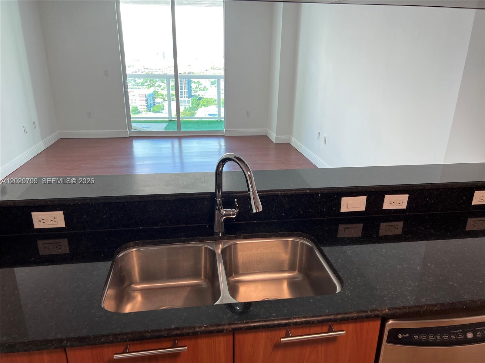 1800 N Bayshore Dr # 3904, Miami FL 33132 photo 4