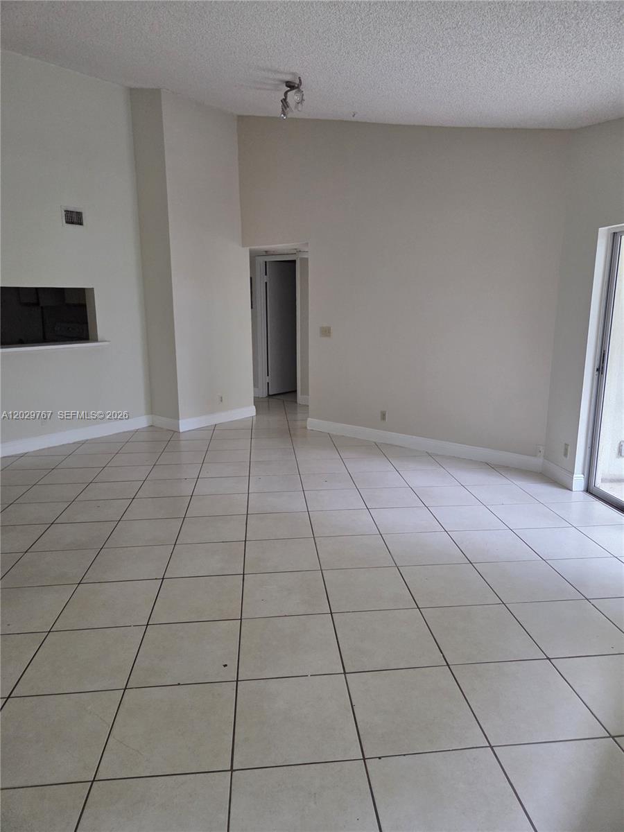 9901 Westview Dr # 337, Coral Springs FL 33076 photo 3