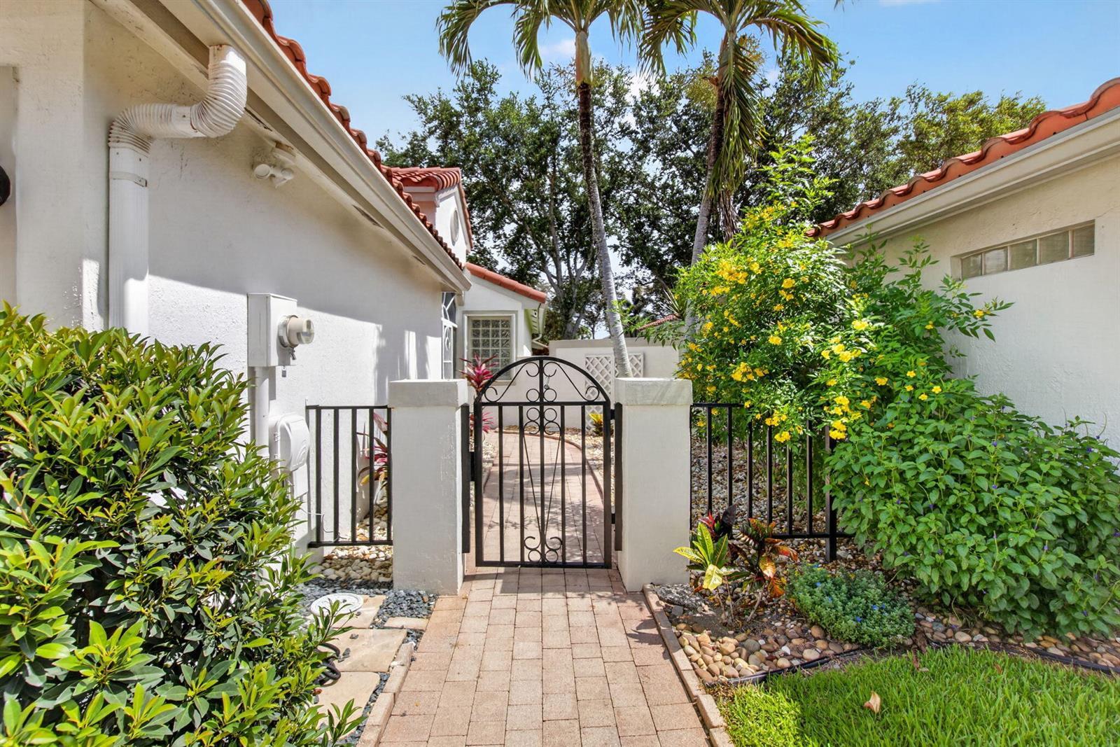 7275 Whitfield Avenue, Boynton Beach FL 33437 photo 4