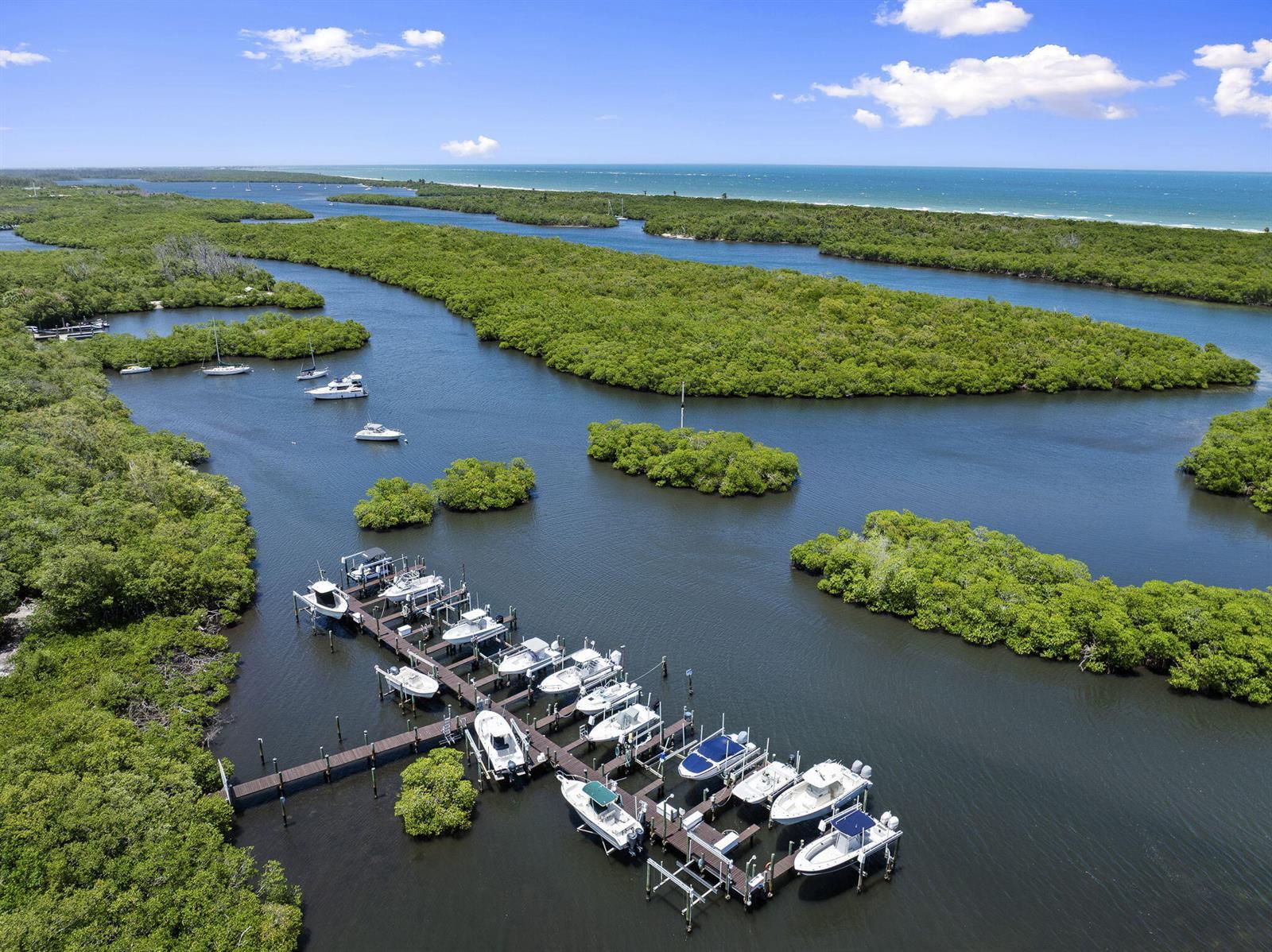 8361 SE Pilots Cove Terrace, Hobe Sound FL 33455 photo 2