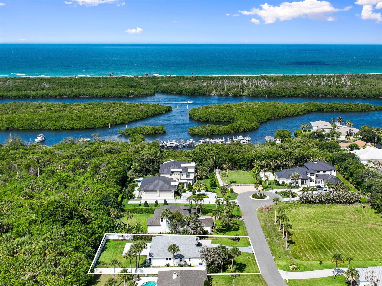 8361 SE Pilots Cove Terrace, Hobe Sound FL 33455