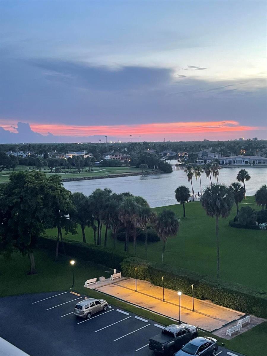 336 Golfview Road # 706, North Palm Beach FL 33408 photo 2