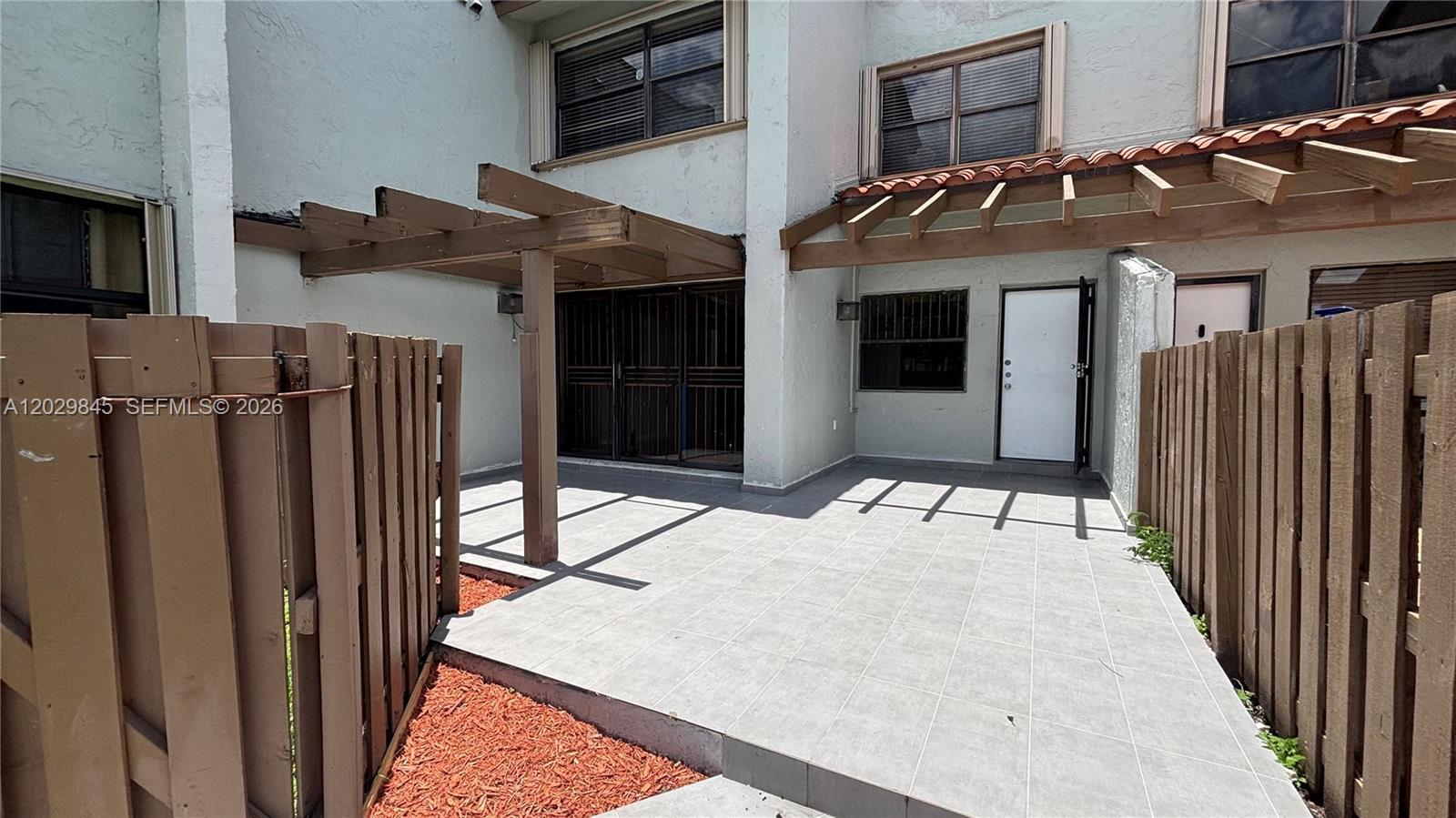 10303 NW 9th St Cir # 16, Miami FL 33172 photo 2
