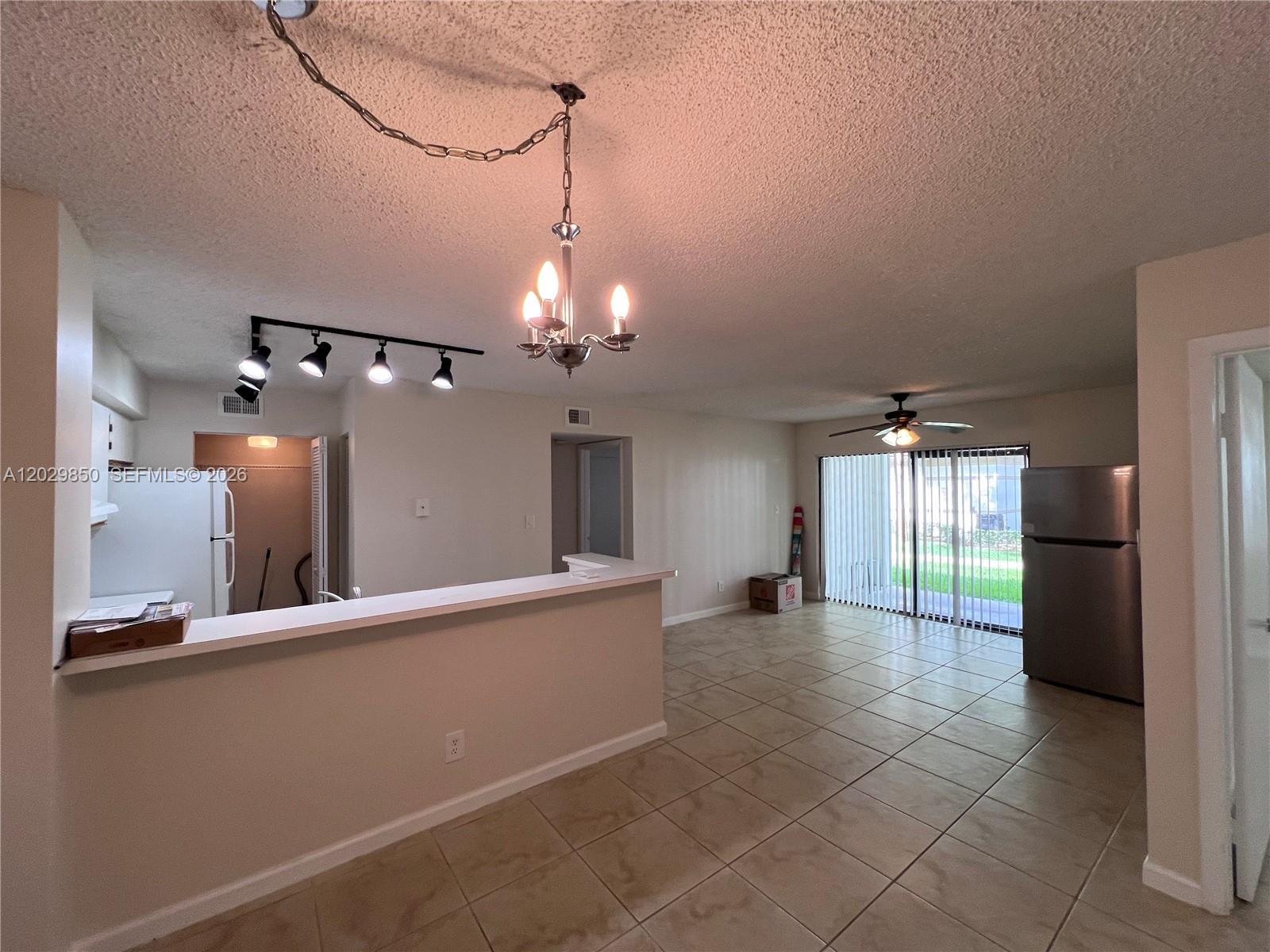 640 S Park Rd # 4, Hollywood FL 33021