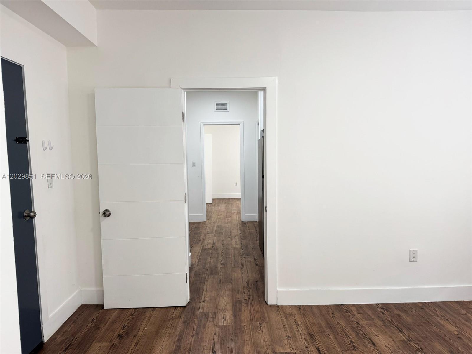 321 SW 9th Ave # 4, Miami FL 33130 photo 3