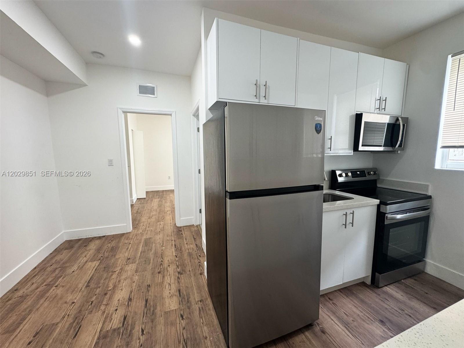 321 SW 9th Ave # 4, Miami FL 33130 photo 4