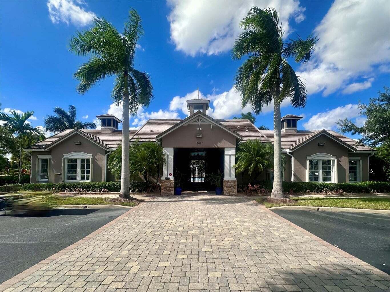 10931 SW Dunhill Court SW, Port St. Lucie FL 34987 photo 2