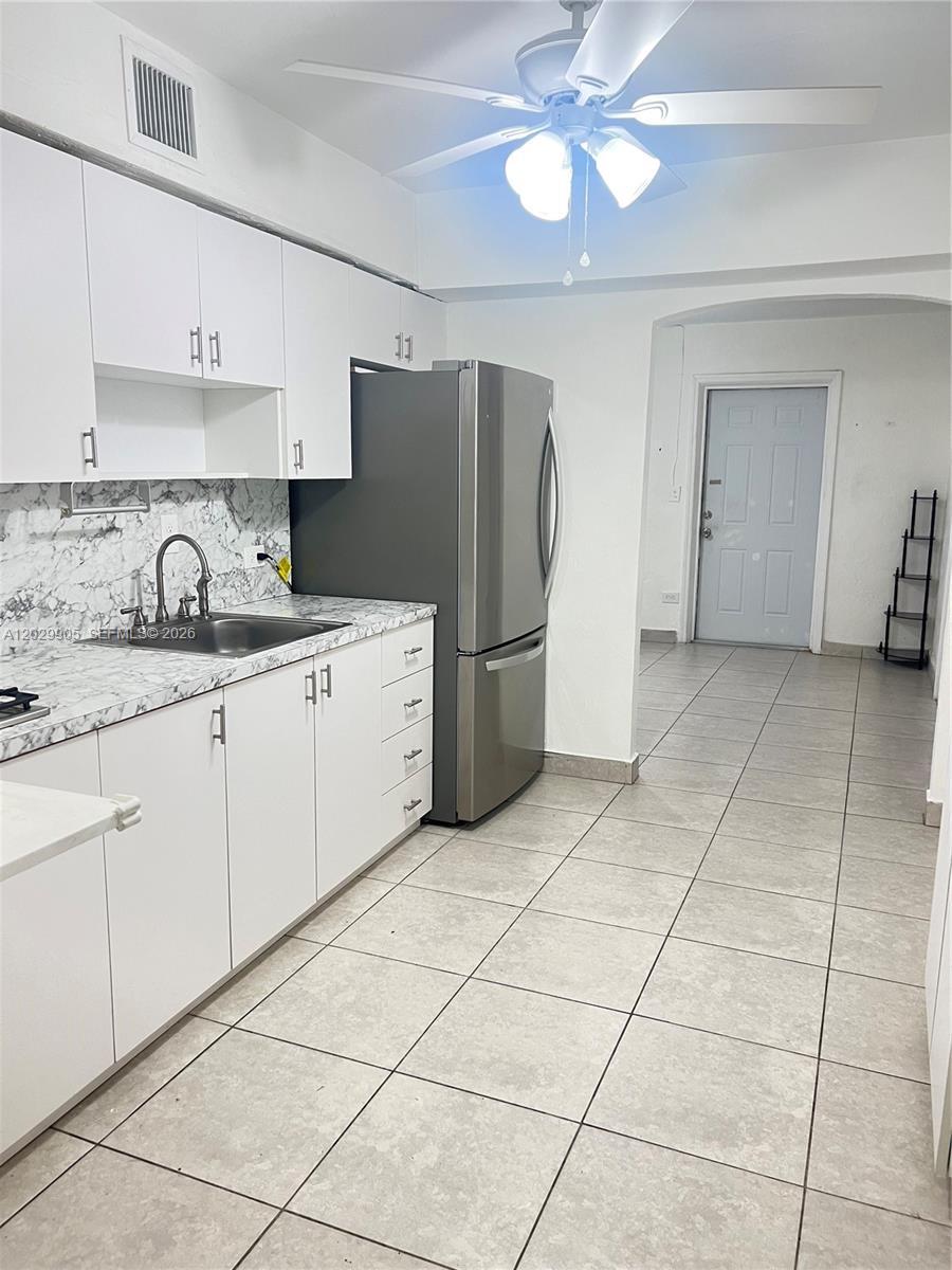 1401 E 8th Ave, Hialeah FL 33010 photo 4