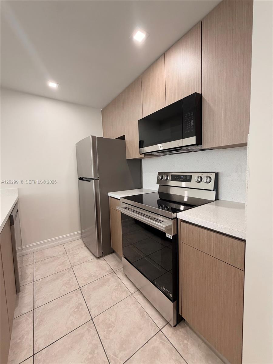 8100 Geneva Ct # 345, Doral FL 33166 photo 3